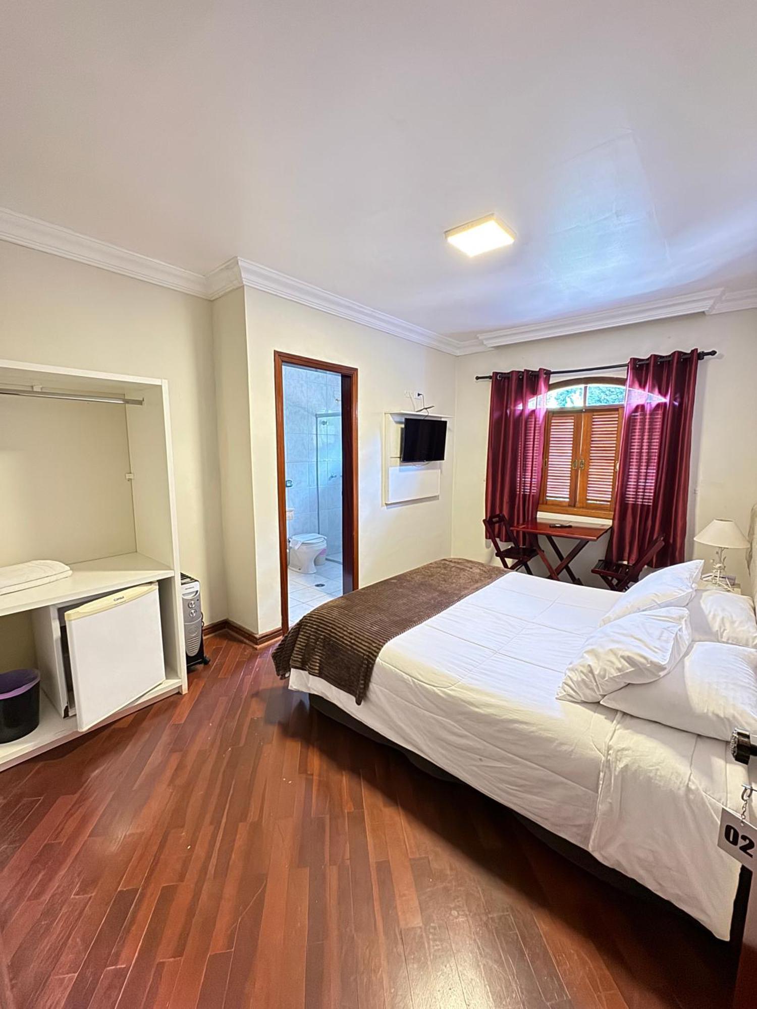Quarto Duplo Standard